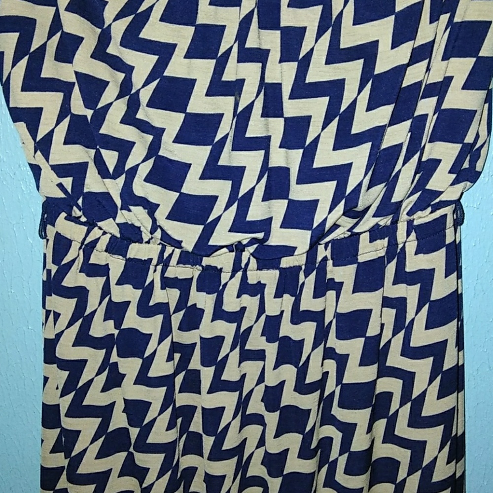 Dress - Picture 4 of 5